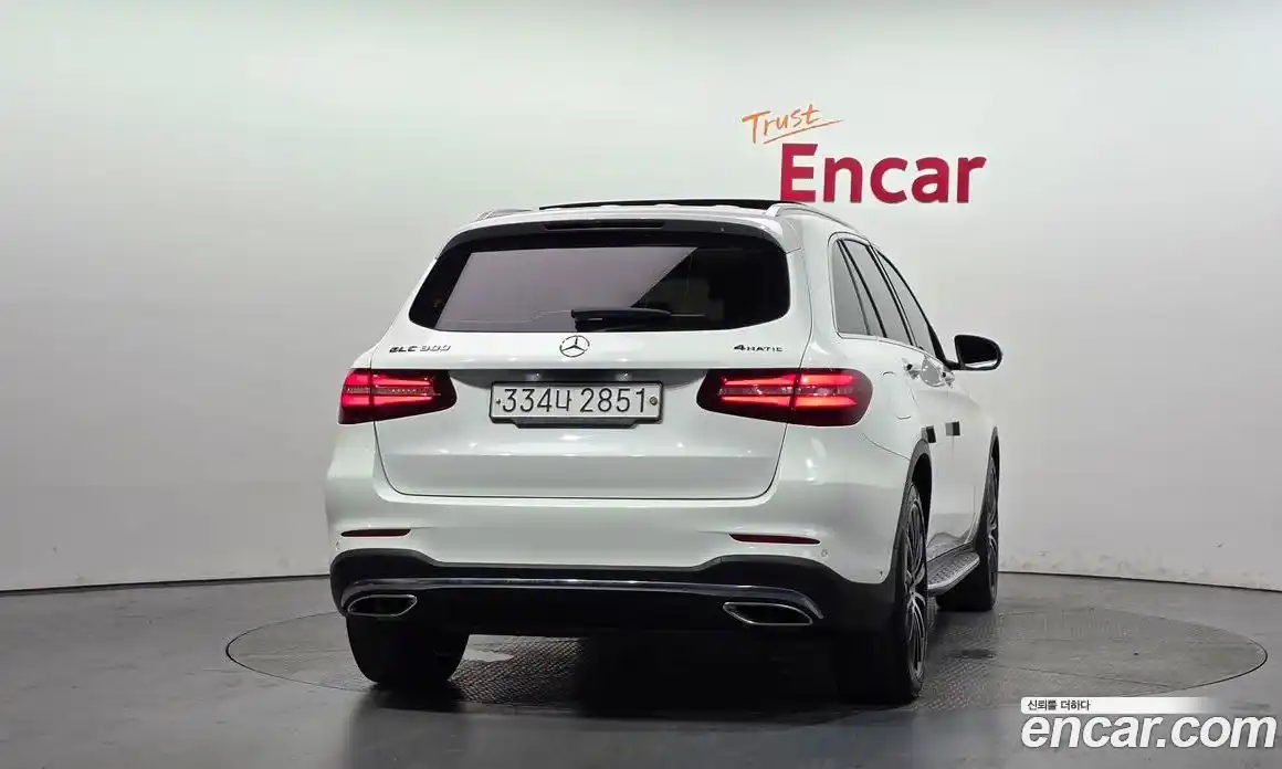 Mercedes-Benz GLC-Class 2019 2.0 гидро, фото 4 Mercedes-Benz GLC-Class 2019 2.0 гидро, фото 4
