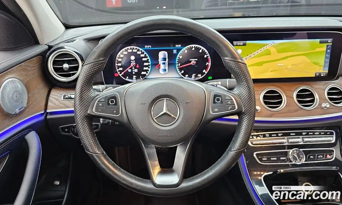 Mercedes-Benz E-Class 2018 2.0 автомат (гидро), фото 13