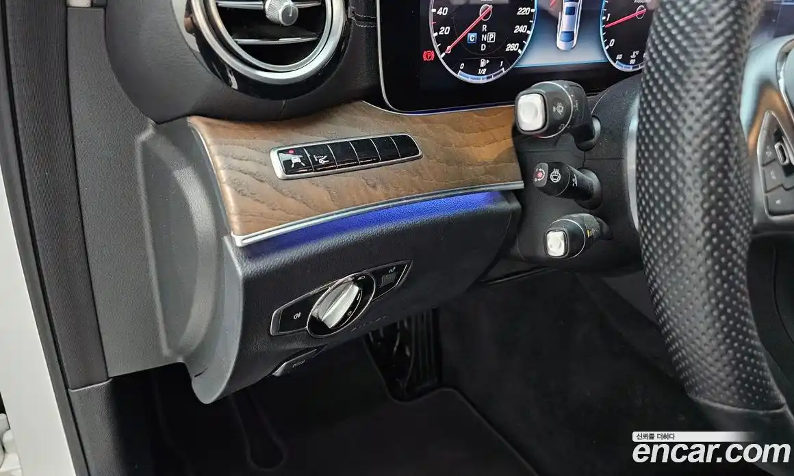 Mercedes-Benz E-Class 2018 2.0 автомат (гидро), фото 14