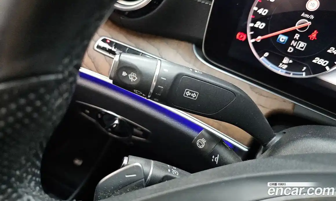 Mercedes-Benz E-Class 2018 2.0 автомат (гидро), фото 20