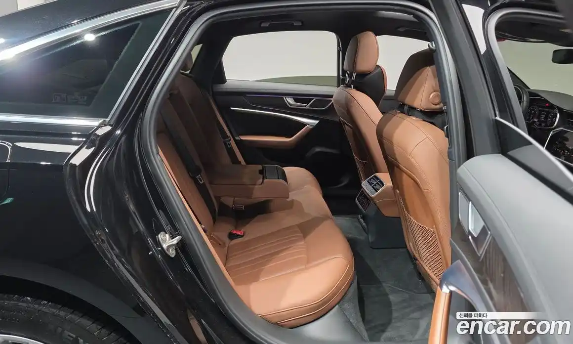 Audi A6 2021 2.0 автомат (гидро), фото 17