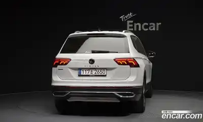Volkswagen Tiguan 2023 2.0 автомат (гидро), миниатюра 4