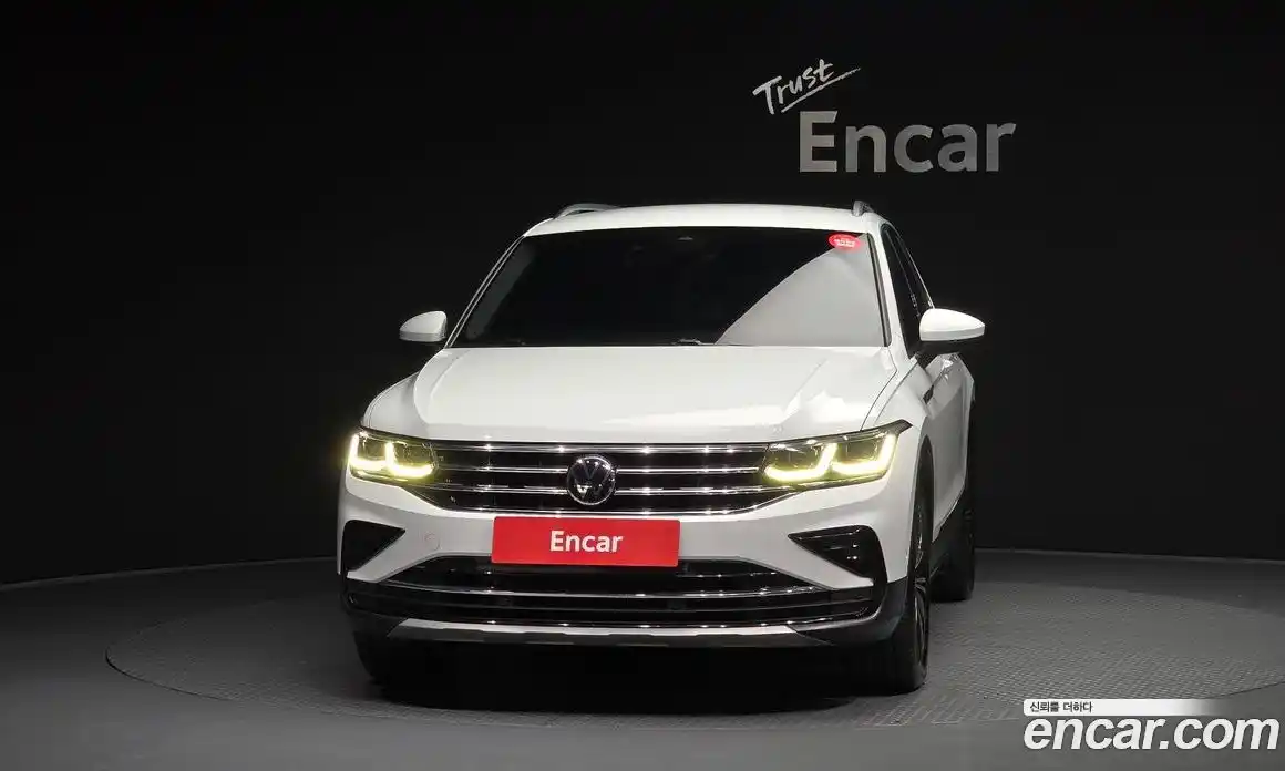 Volkswagen Tiguan 2021 2.0 автомат (гидро), фото 3