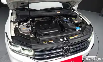 Volkswagen Tiguan 2021 2.0 автомат (гидро), миниатюра 6