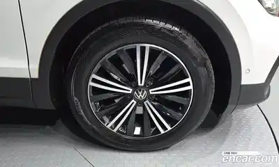 Volkswagen Tiguan 2021 2.0 автомат (гидро), миниатюра 7