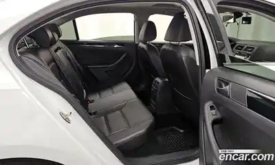 Volkswagen Jetta 2015 2.0 автомат (гидро), миниатюра 12