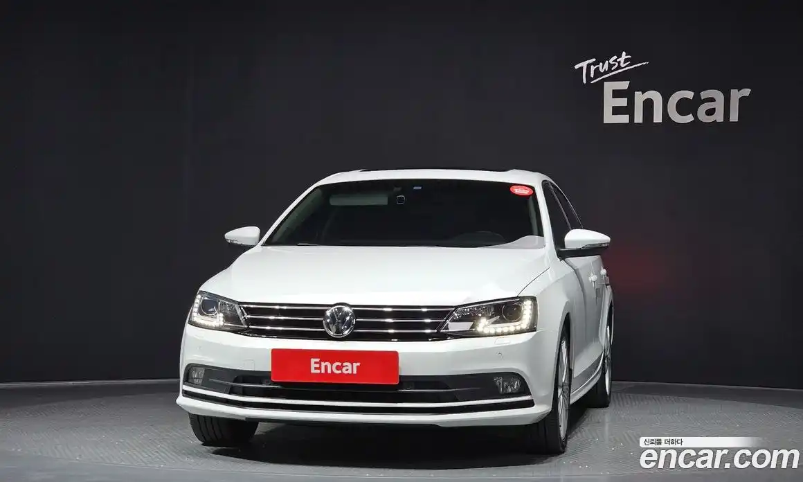 Volkswagen Jetta 2015 2.0 автомат (гидро), фото 3