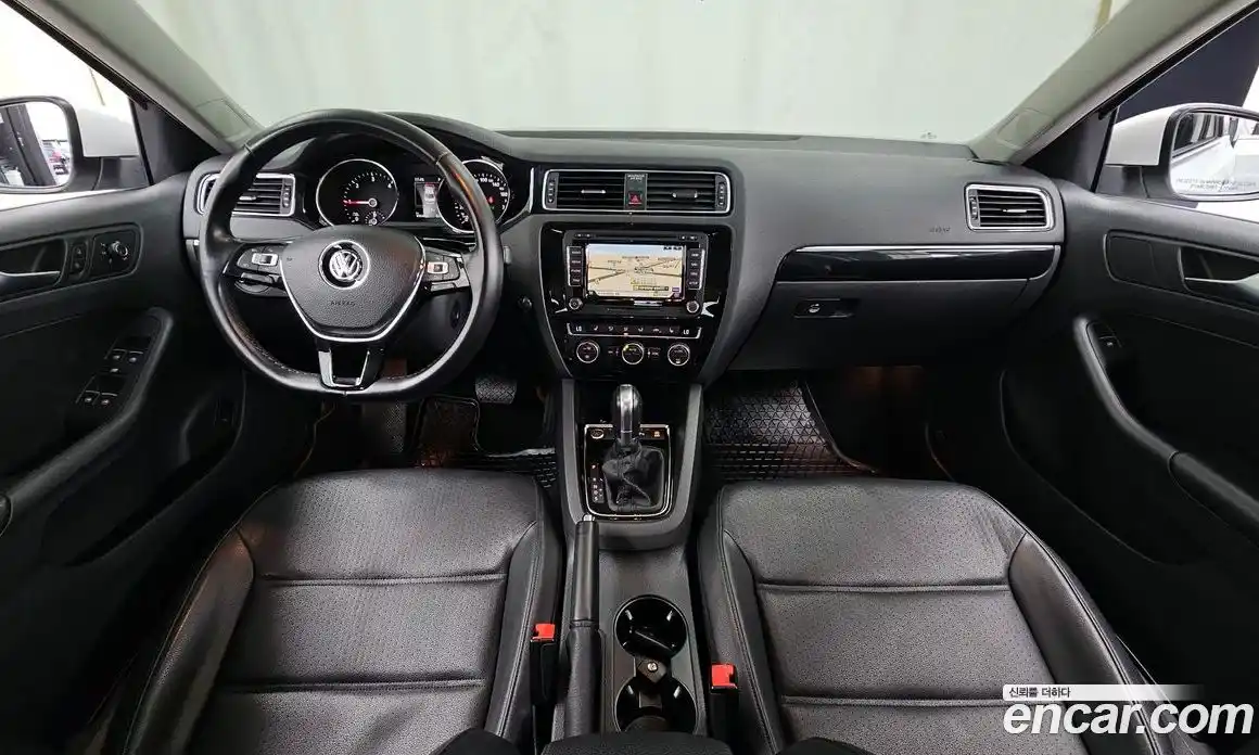 Volkswagen Jetta 2015 2.0 автомат (гидро), фото 7
