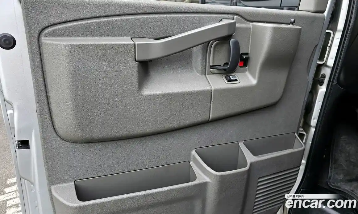 GMC Savana 2020 6.0 автомат (гидро), фото 14