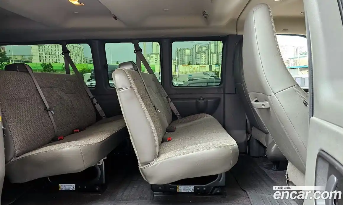 GMC Savana 2020 6.0 автомат (гидро), фото 17