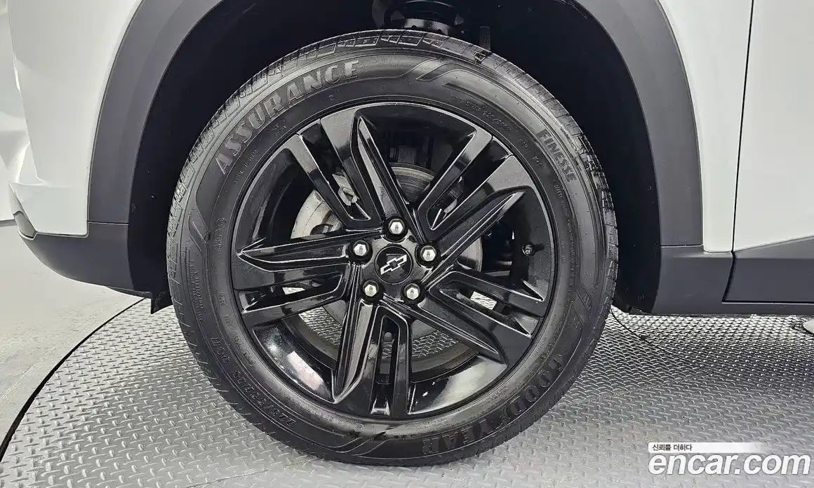 Chevrolet Trax 2024 1.2 автомат (гидро), фото 5