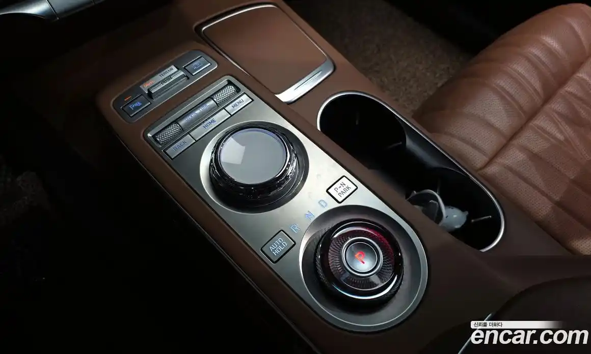 Genesis GV70 2021 2.5 автомат (гидро), фото 9