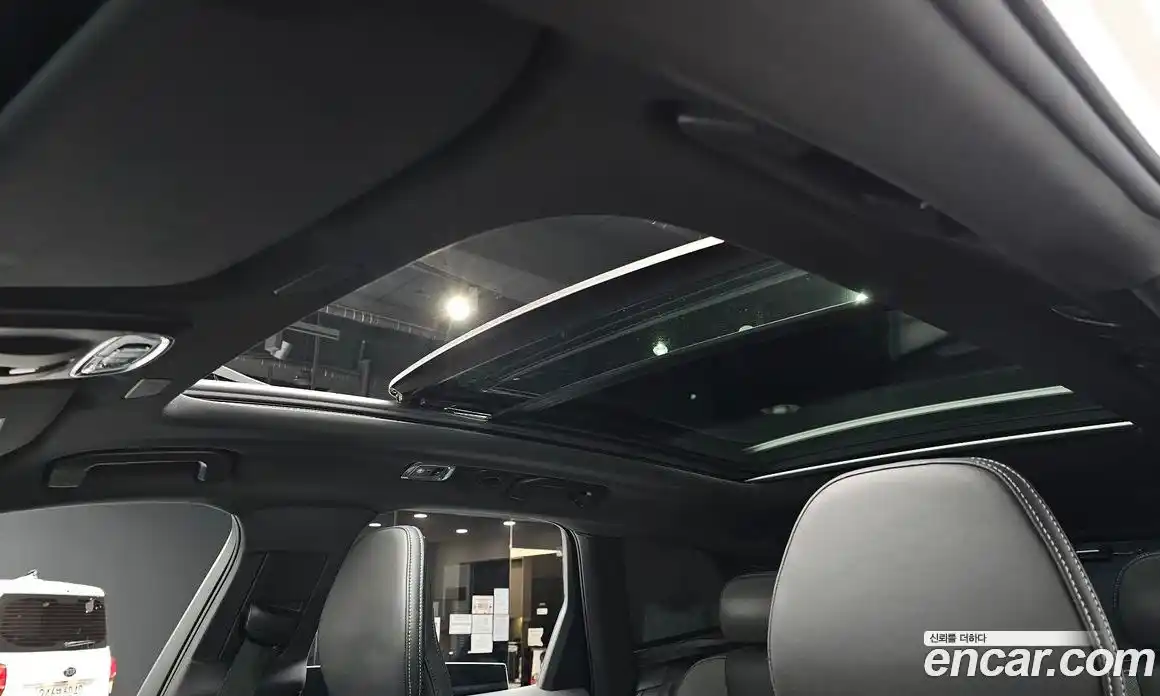 Volvo XC60 2021 2.0 автомат (гидро), фото 18