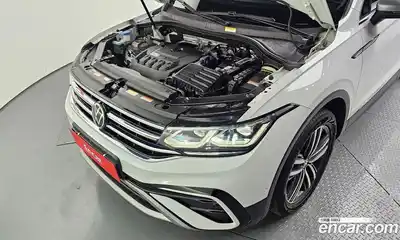 Volkswagen Tiguan 2023 2.0 автомат (гидро), миниатюра 6