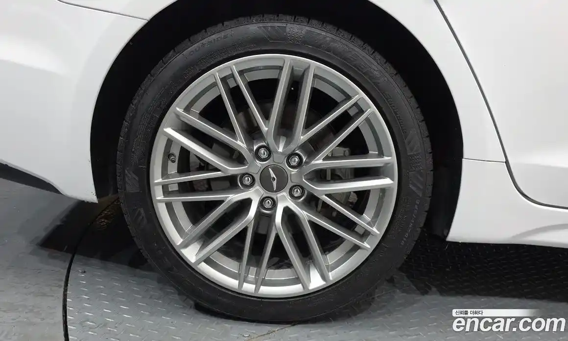Genesis G70 2019 2.0 автомат (гидро), фото 5