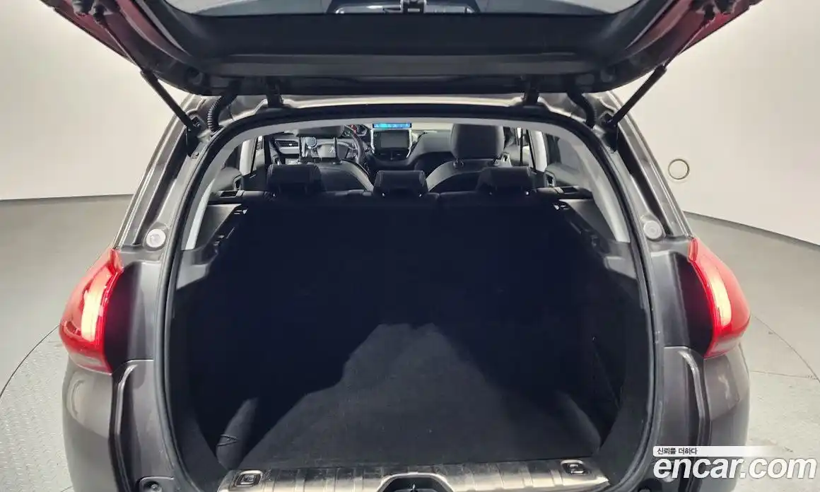 Peugeot 2008 2018 1.6 автомат (гидро), фото 20