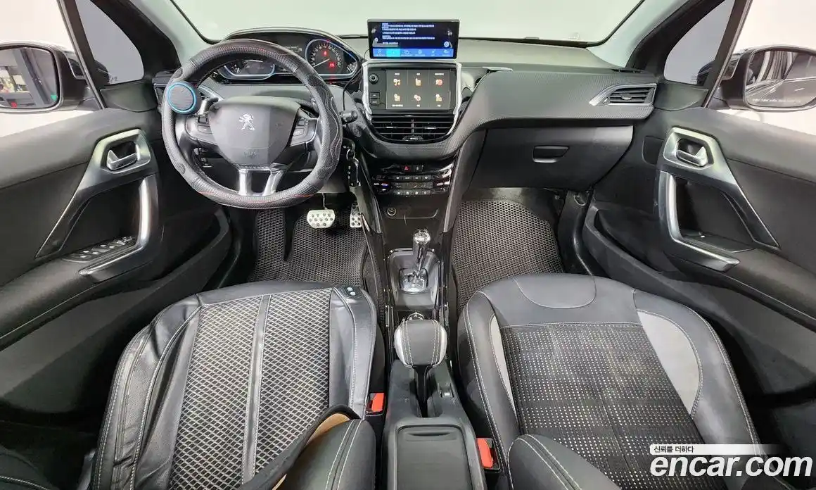 Peugeot 2008 2018 1.6 автомат (гидро), фото 7