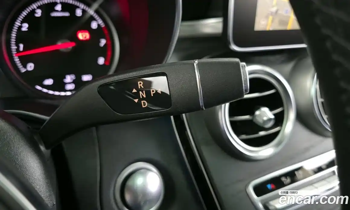 Mercedes-Benz C-Class 2017 2.0 автомат (гидро), фото 12