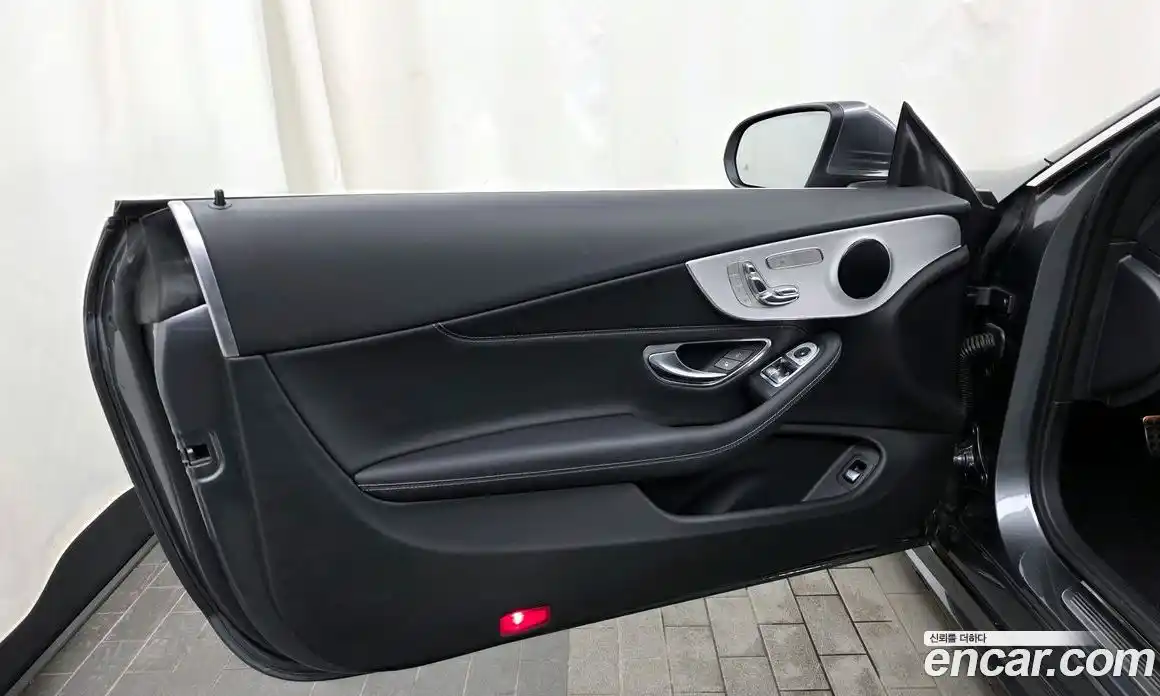 Mercedes-Benz C-Class 2017 2.0 автомат (гидро), фото 14