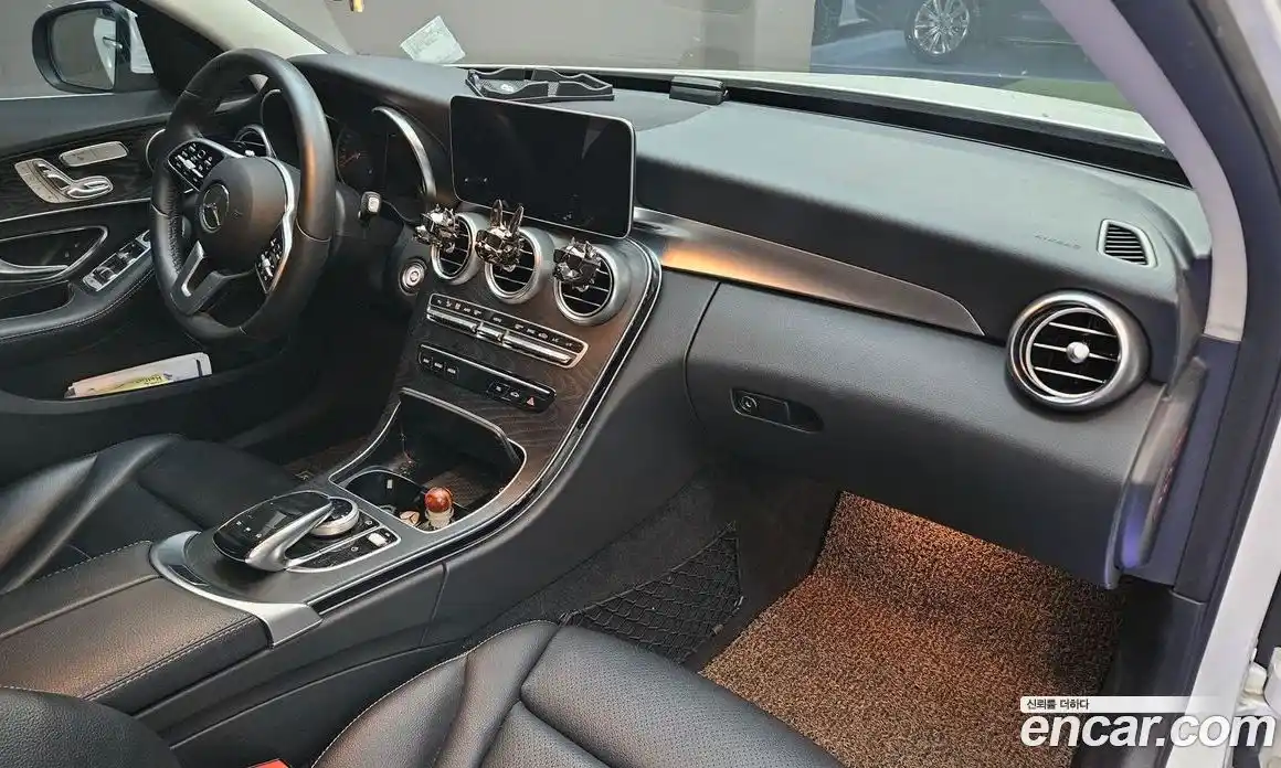 Mercedes-Benz C-Class 2019 1.9 гидро, фото 8 Mercedes-Benz C-Class 2019 1.9 гидро, фото 8
