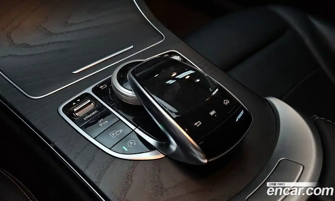 Mercedes-Benz C-Class 2019 1.9 гидро, фото 10 Mercedes-Benz C-Class 2019 1.9 гидро, фото 10