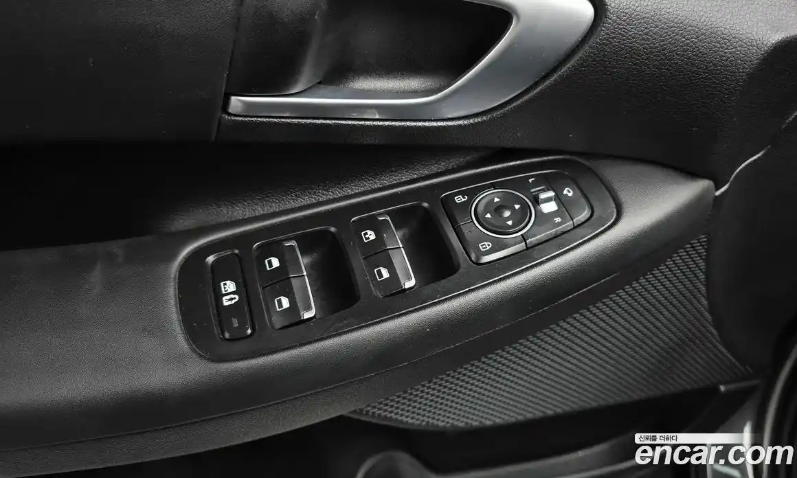 Hyundai Sonata 2019 2.0 автомат (гидро), фото 23
