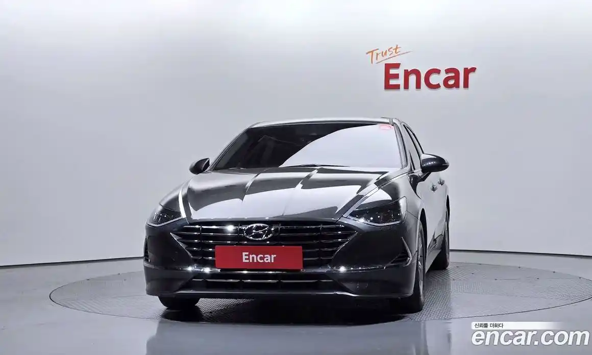 Hyundai Sonata 2019 2.0 автомат (гидро), фото 3