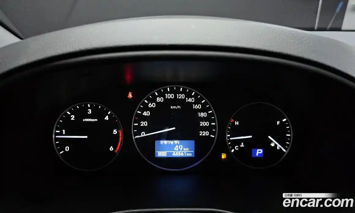 Hyundai Starex 2018 2.5 автомат (гидро), фото 11