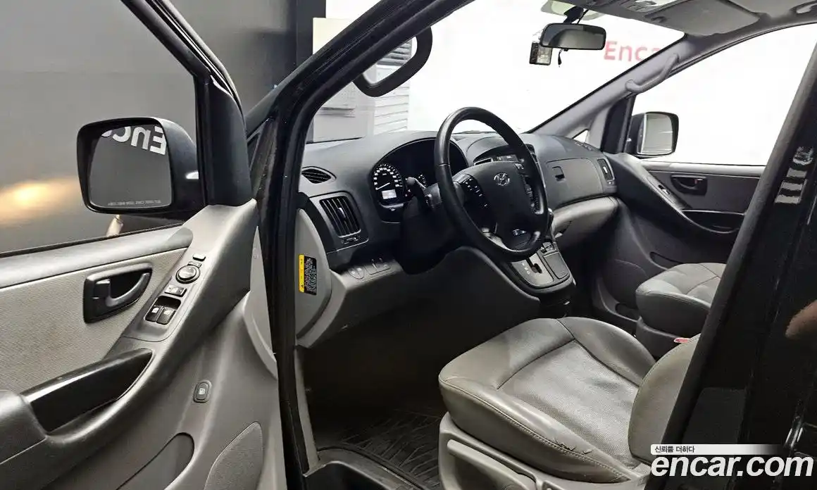 Hyundai Starex 2018 2.5 автомат (гидро), фото 13