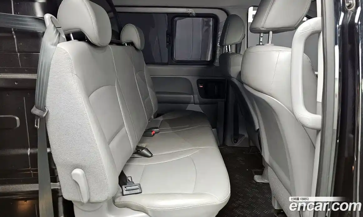 Hyundai Starex 2018 2.5 автомат (гидро), фото 17