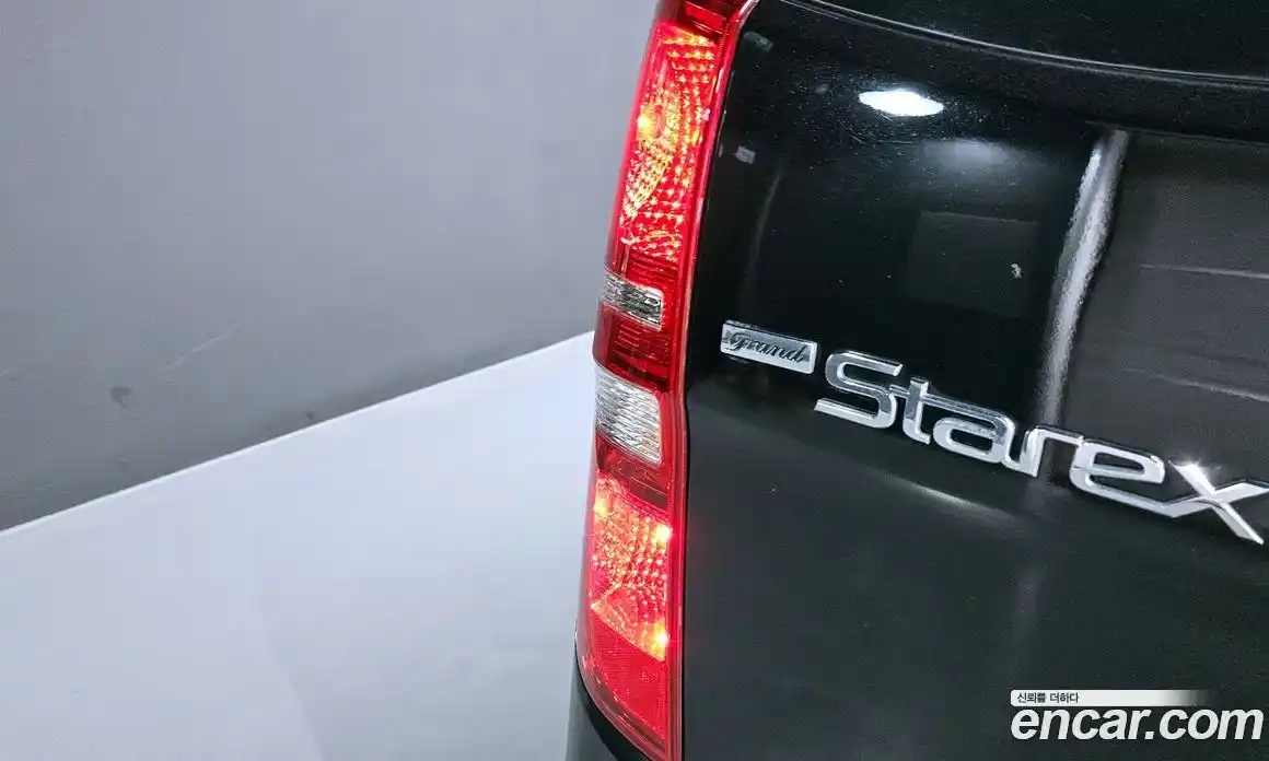 Hyundai Starex 2018 2.5 автомат (гидро), фото 9