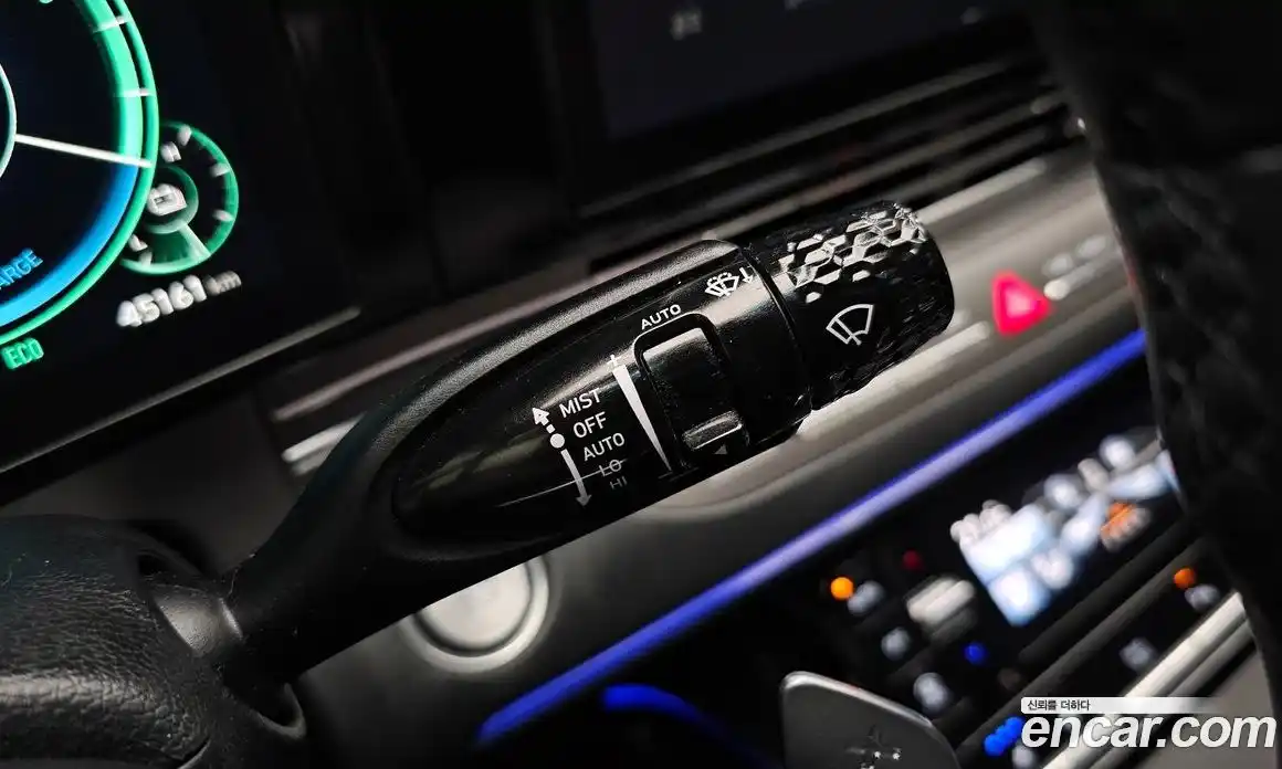 Hyundai Grandeur 2022 2.4 автомат (гидро), фото 17