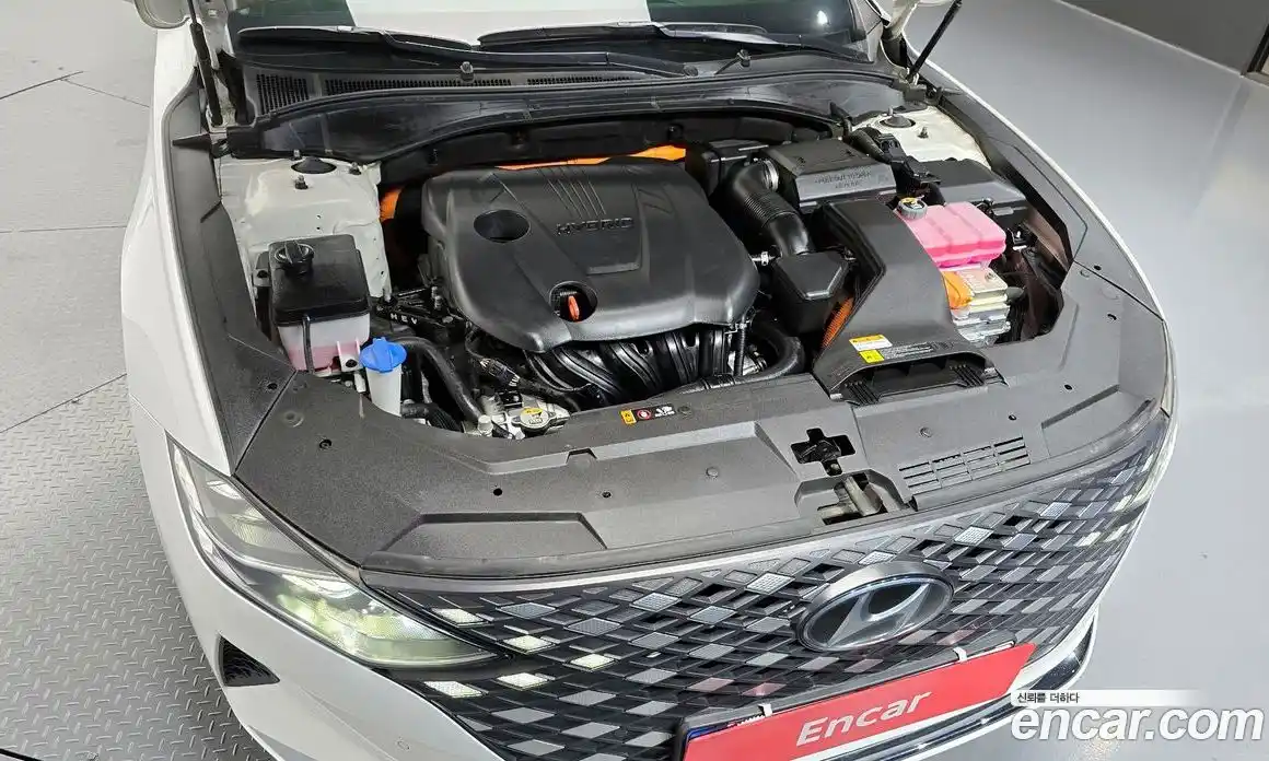 Hyundai Grandeur 2022 2.4 автомат (гидро), фото 6