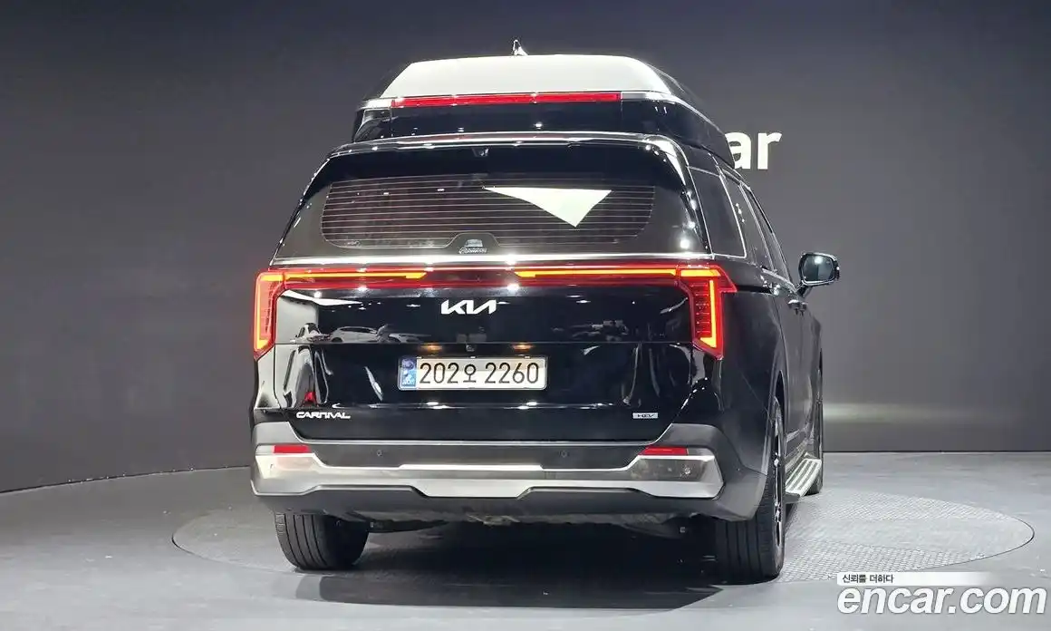 Kia Carnival 2024 1.6 автомат (гидро), фото 3