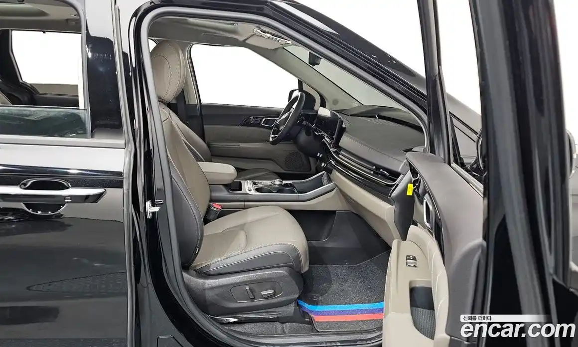 Kia Carnival 2025 2.2 автомат (гидро), фото 16