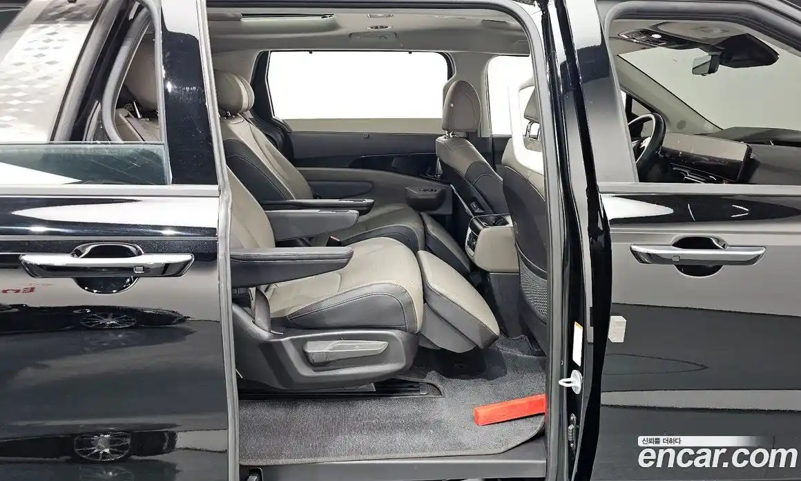 Kia Carnival 2025 2.2 автомат (гидро), фото 17