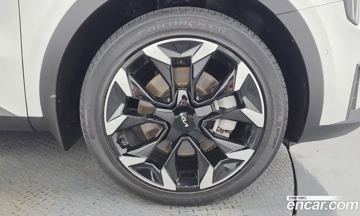 Kia Sorento 2023 2.2 автомат (гидро), фото 4