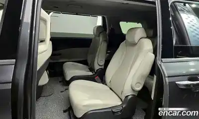 Kia Carnival 2020 2.2 автомат (гидро), миниатюра 12