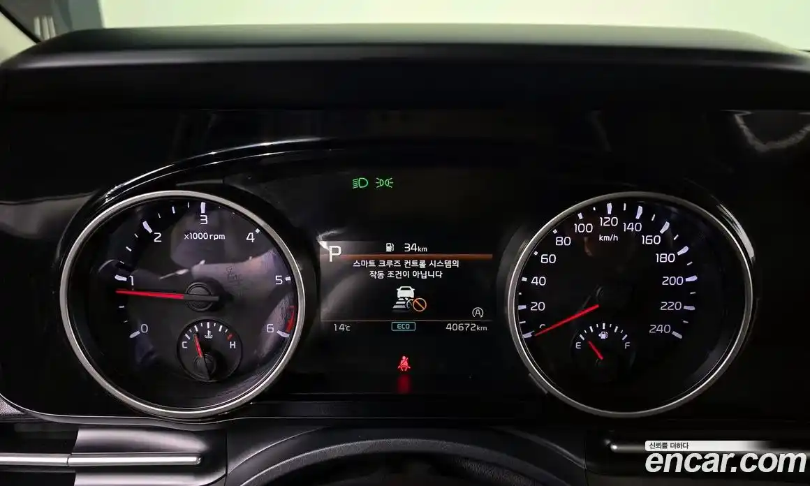 Kia Carnival 2020 2.2 автомат (гидро), фото 8