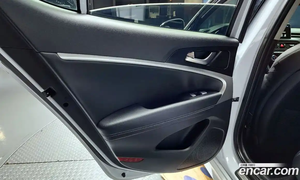 Genesis G70 2019 2.0 автомат (гидро), фото 15