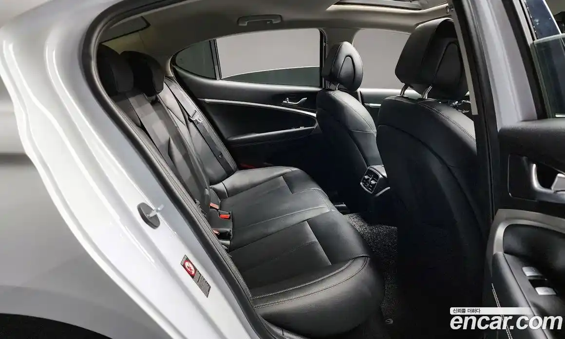 Genesis G70 2019 2.0 автомат (гидро), фото 17