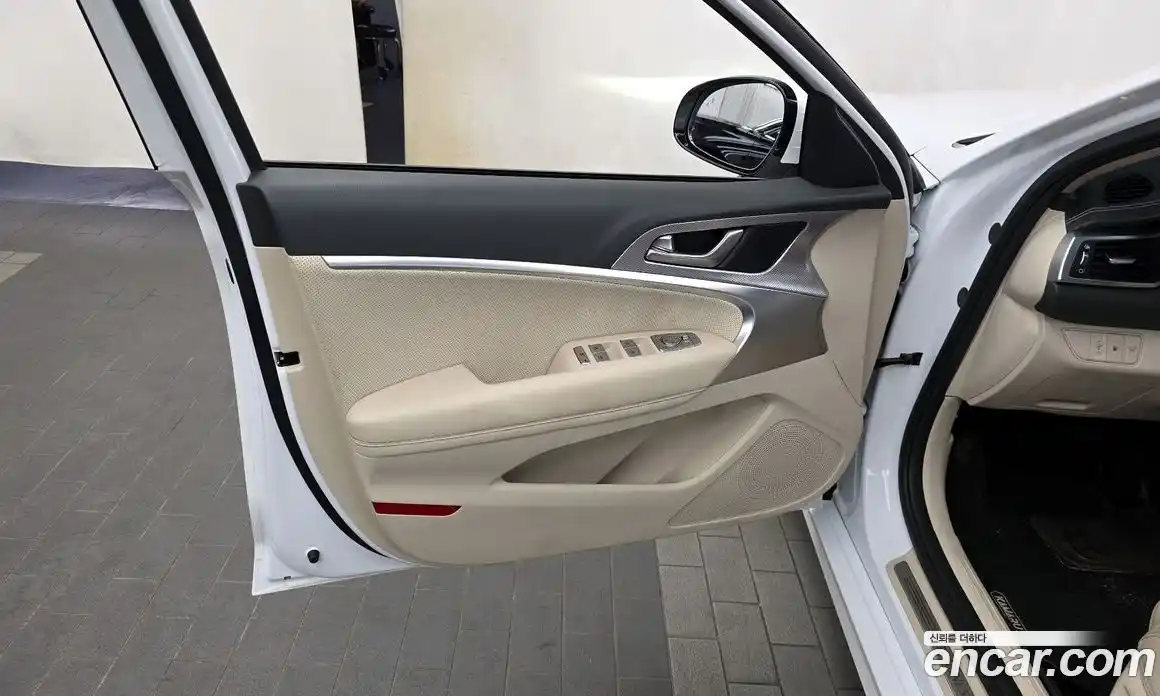 Genesis G70 2022 2.0 автомат (гидро), фото 14