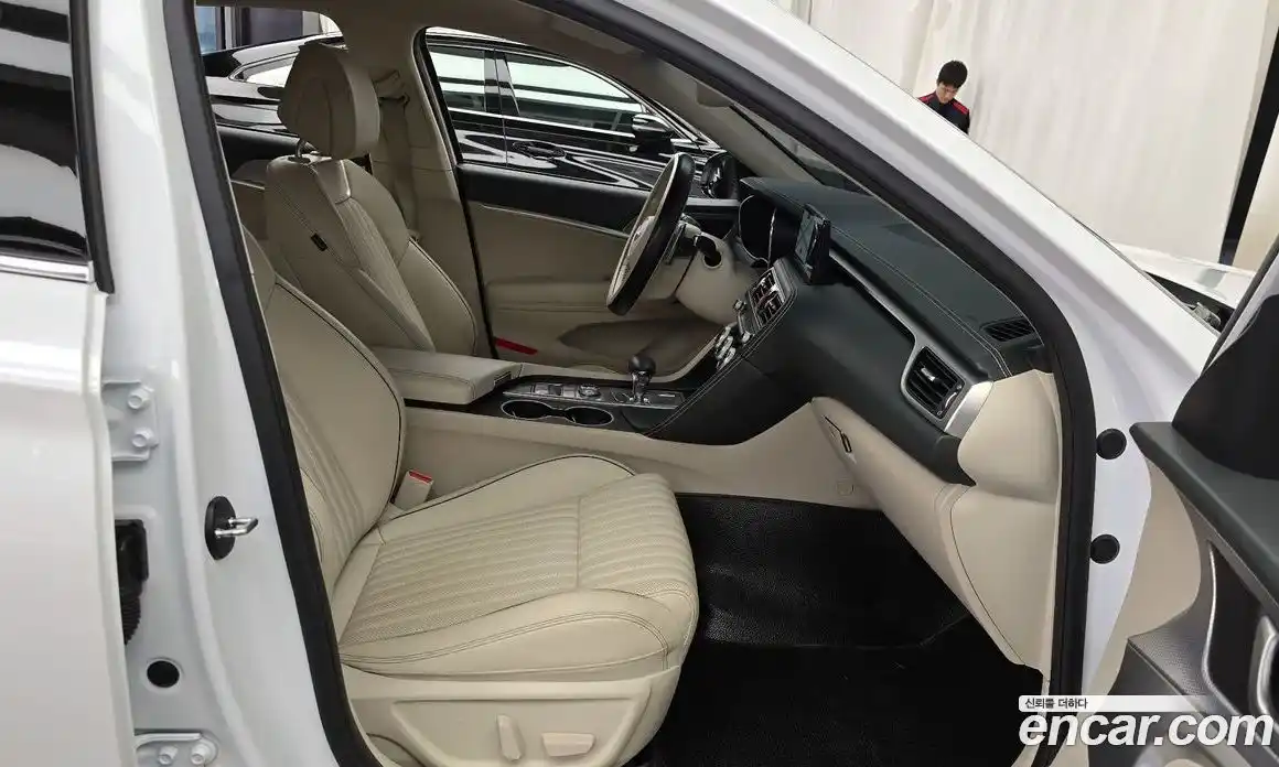 Genesis G70 2022 2.0 автомат (гидро), фото 16