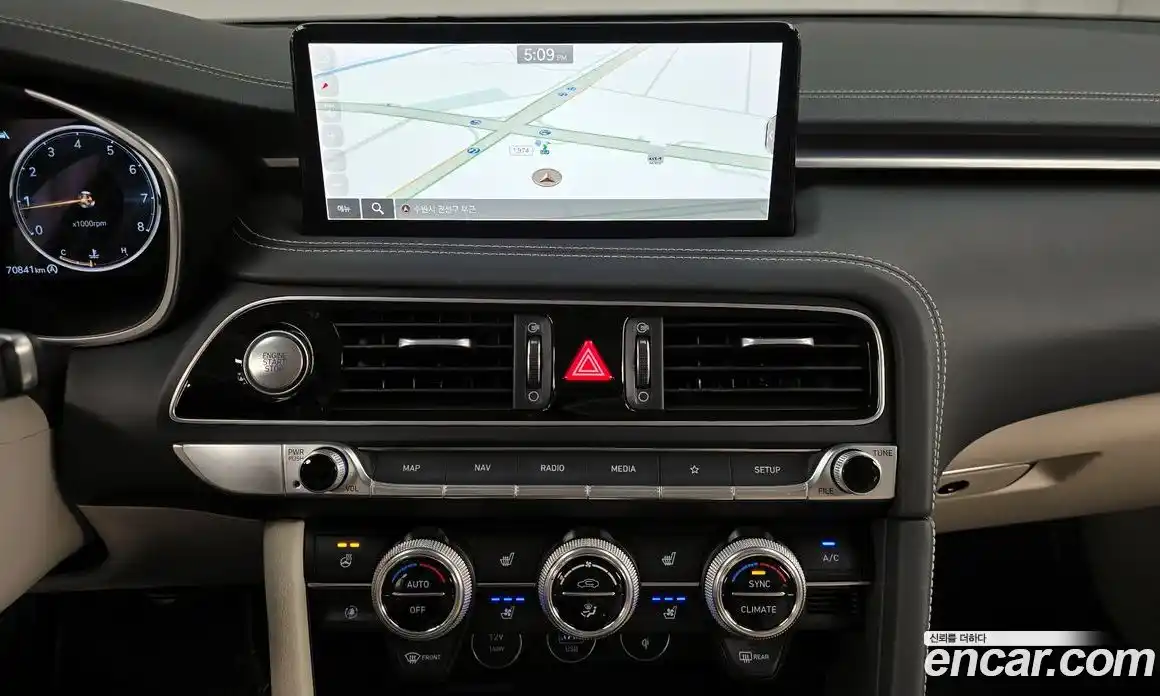 Genesis G70 2022 2.0 автомат (гидро), фото 19