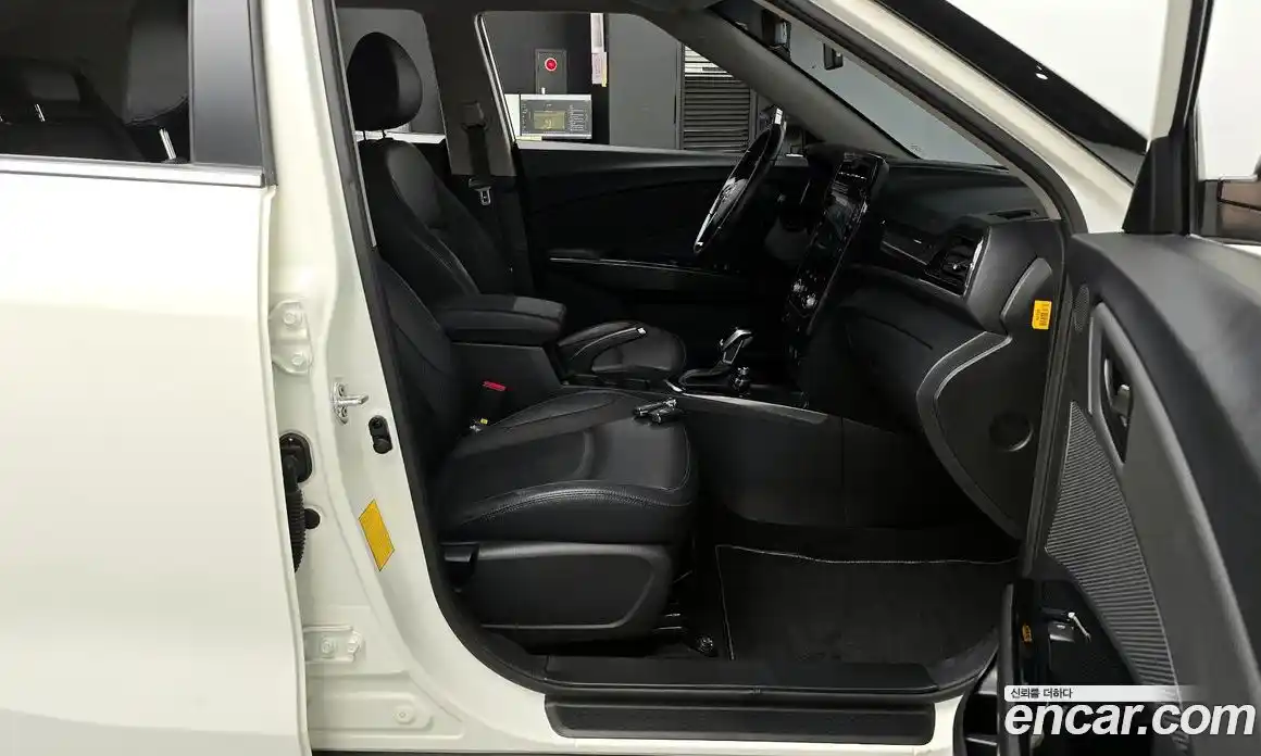 SsangYong TIBOLI 2020 1.5 автомат (гидро), фото 16