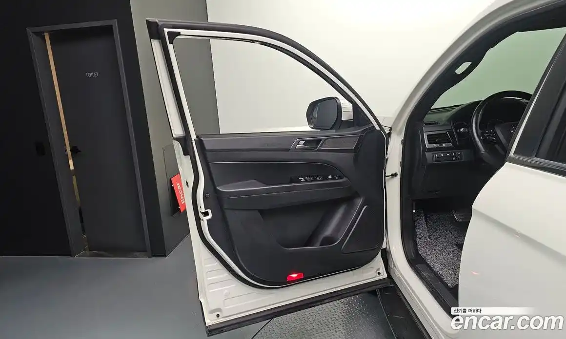 SsangYong Rexton 2022 2.2 автомат (гидро), фото 14