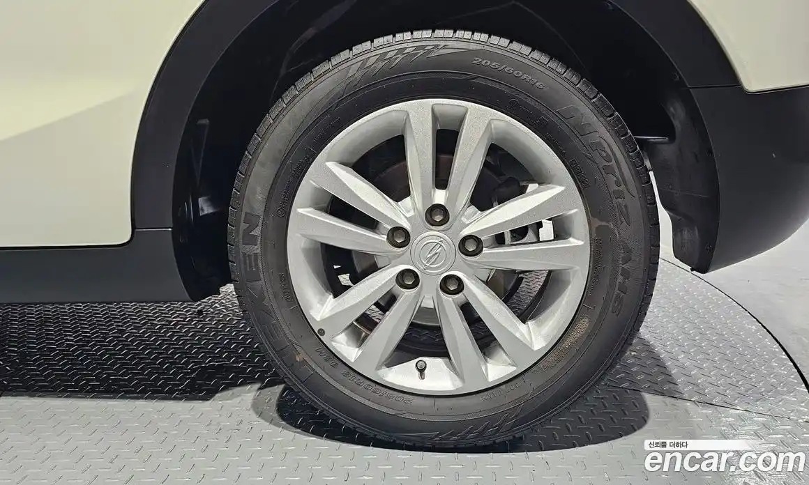 SsangYong TIBOLI 2017 1.6 автомат (гидро), фото 5