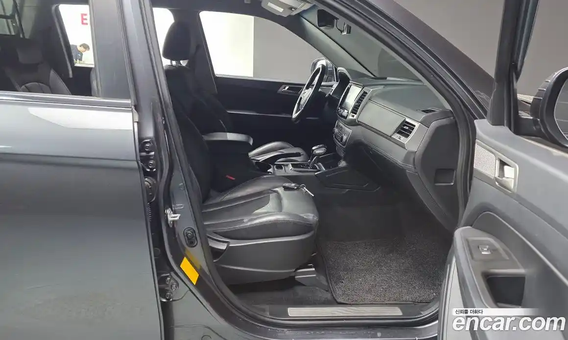 SsangYong Rexton 2019 2.2 автомат (гидро), фото 16