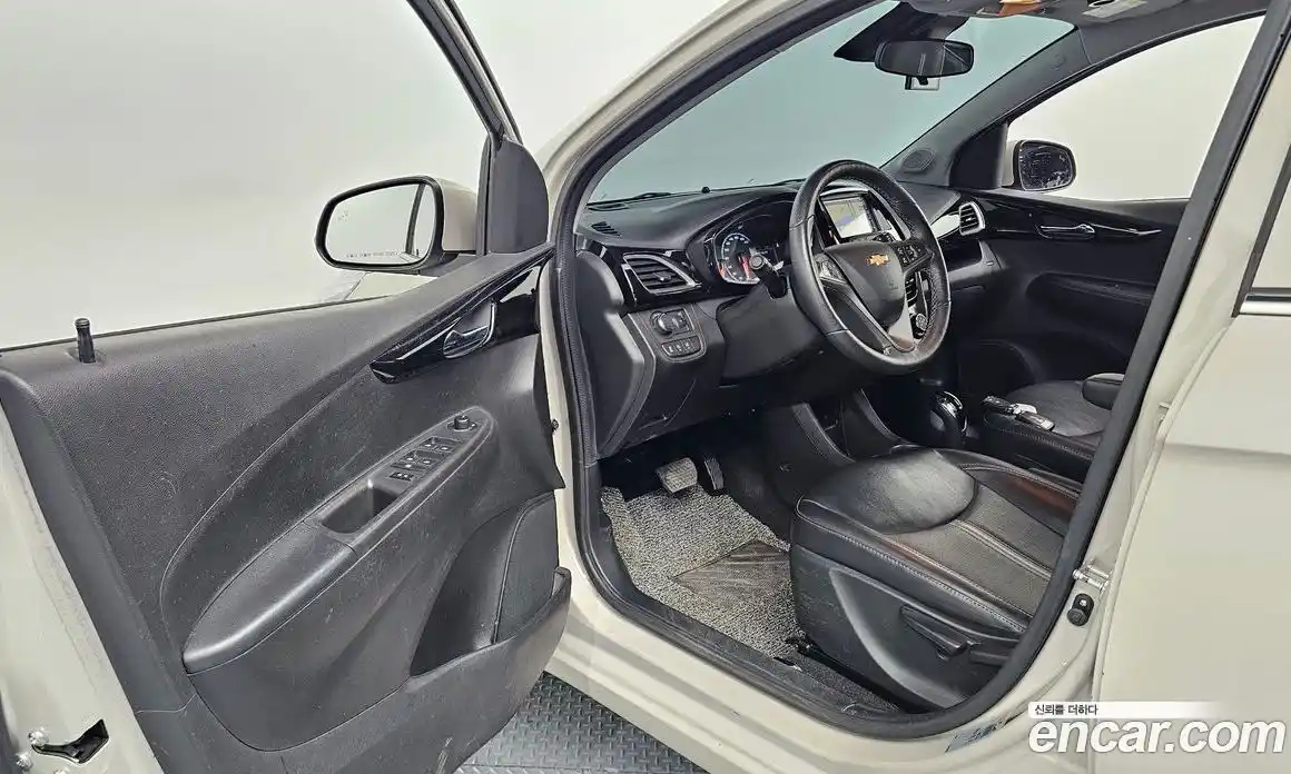 Chevrolet Spark 2021 1.0 автомат (гидро), фото 13