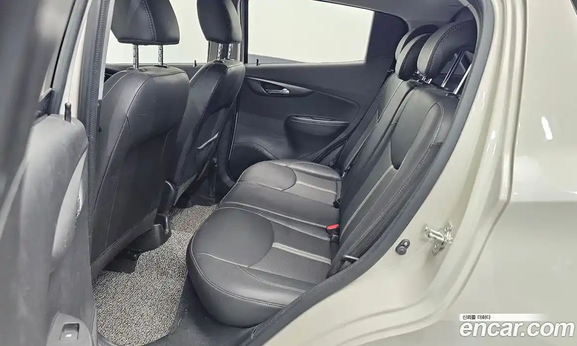 Chevrolet Spark 2021 1.0 автомат (гидро), фото 17
